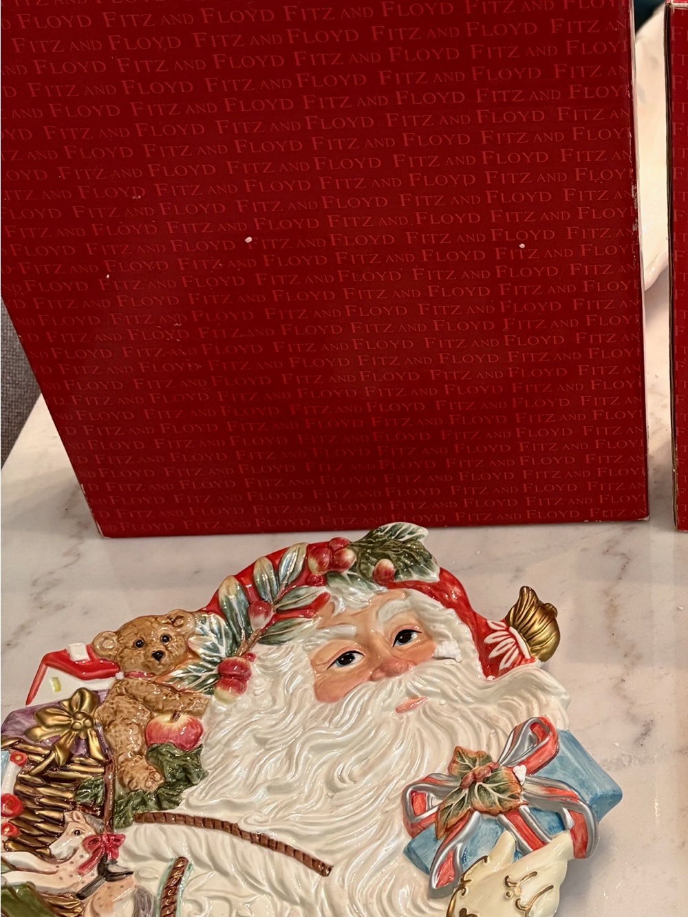 Fitz and Floyd Red Santa Decorative Holiday Platter